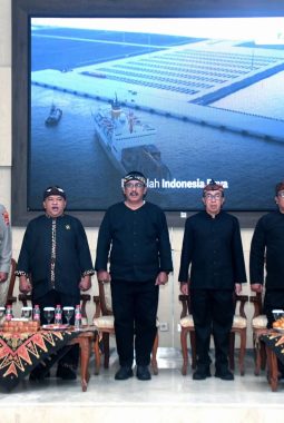 HARDESNAS, BUPATI DORONG LAHIRNYA DESA INOVATIF DAN MEMANFAATKAN POTENSI UNTUK KEMAJUAN MASYARAKAT